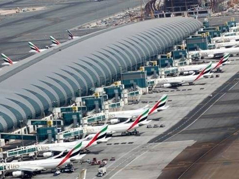 فيديو يُبيّن كيف استقبل مطار دبي السعوديين احتفالاً بيومهم الوطني